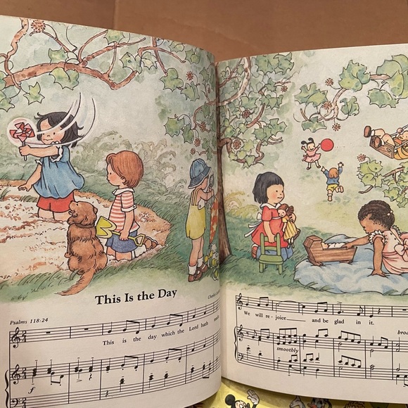 Set of Three Vintage Children's Books Little Golden Book - Picture 10 of 16